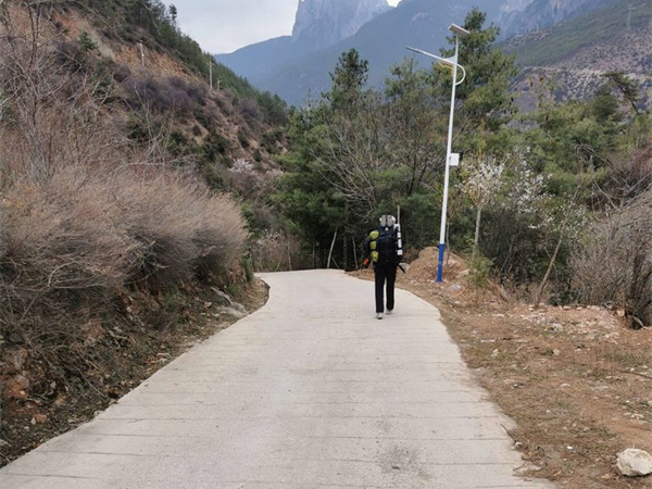 香格里拉市农村公路通畅工程建制村硬化路木鲁村公路